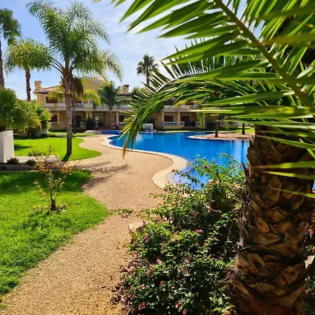 Villa Homefield Gardens By Hnm Conceição